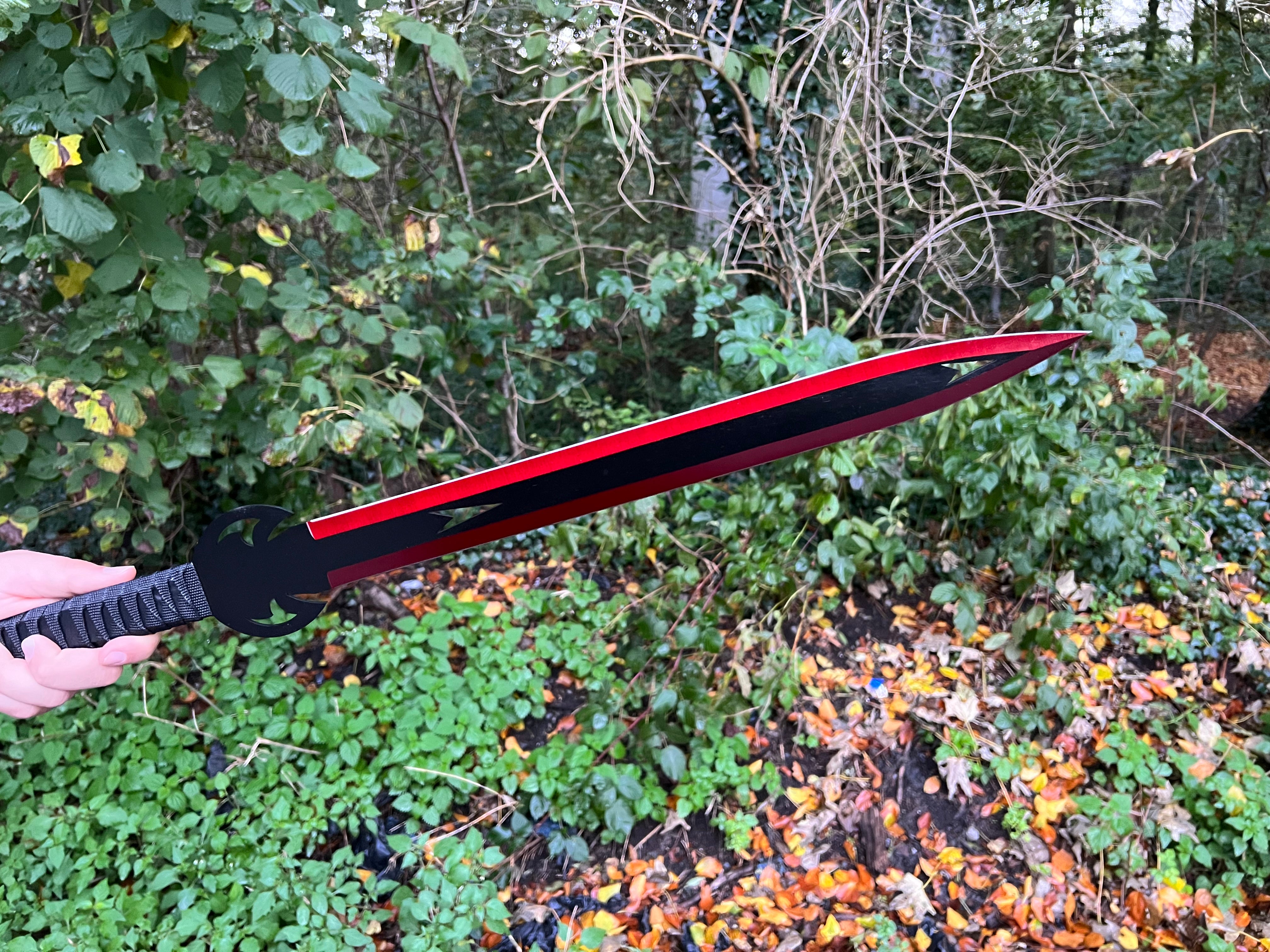 Back Sword "Crimson Blade"-Red wrapped with blue/black coated blade-Incl. Nylon sheath with carrying strap