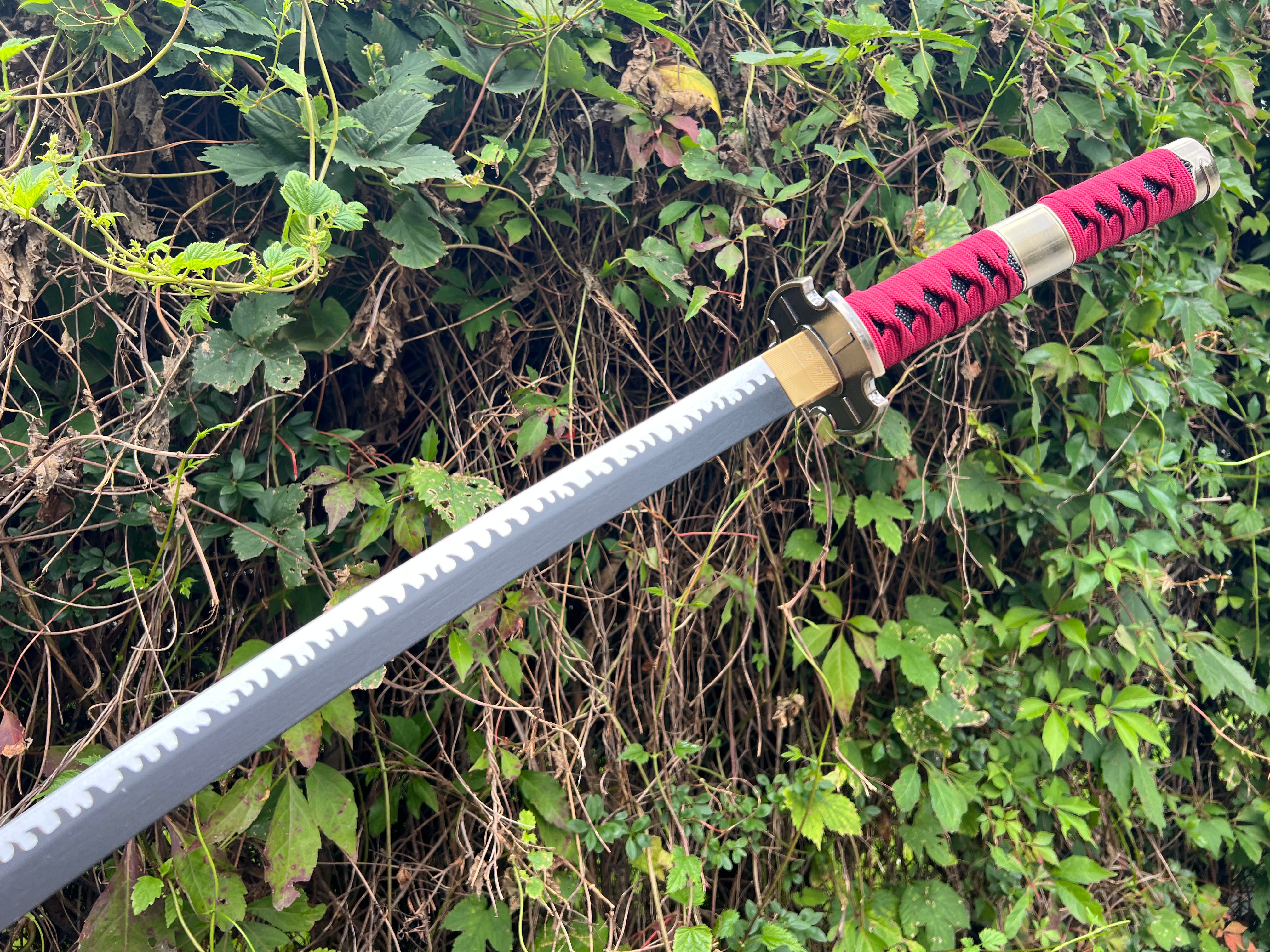 Zoro Sandai Kitetsu Katana with Bamboo Blace-One Piece (Pre-order)