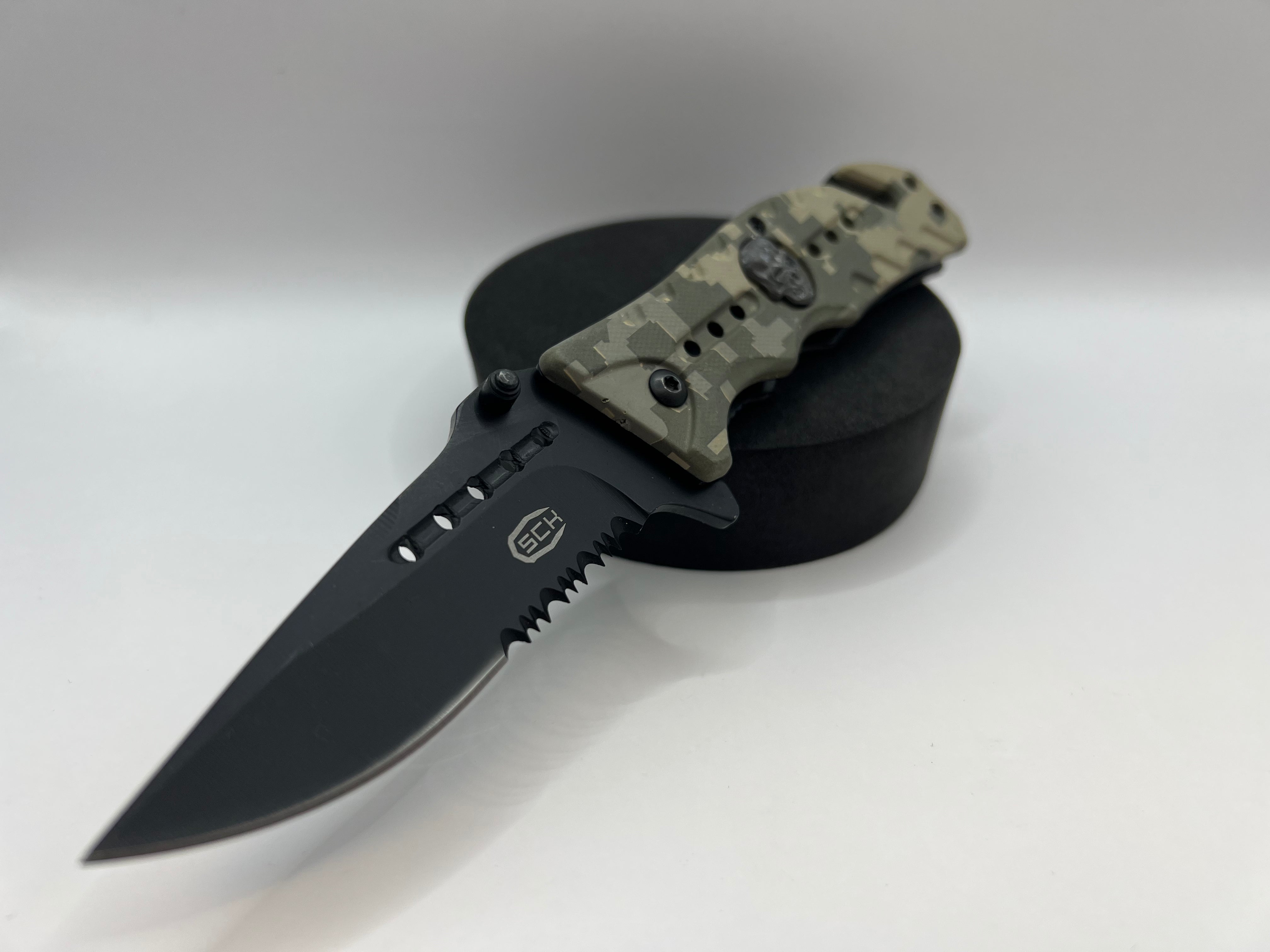 Spring Support Pocket Folding Knife and Belt Cutters (CW-K860)