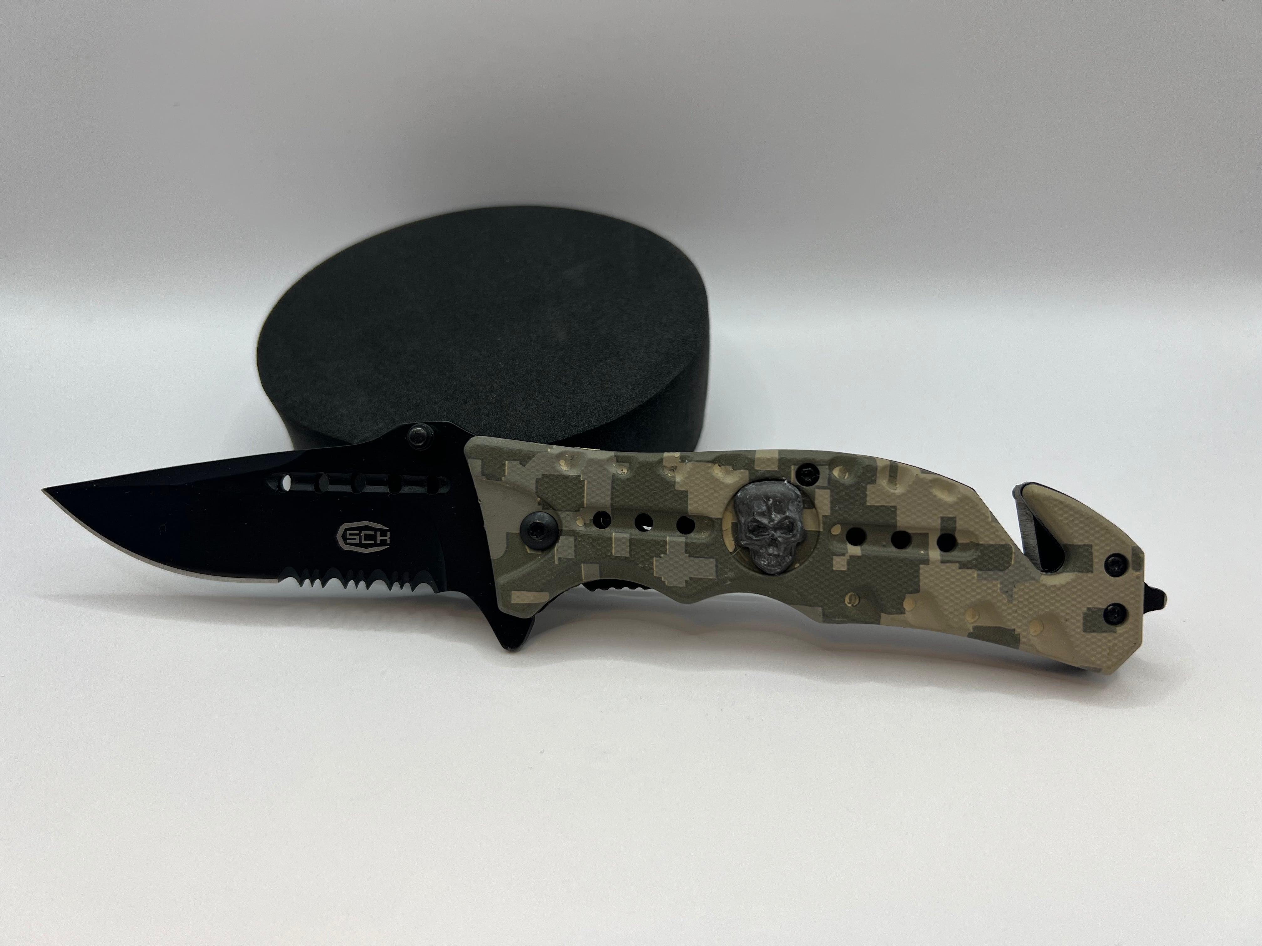 Spring Support Pocket Folding Knife and Belt Cutters (CW-K860)