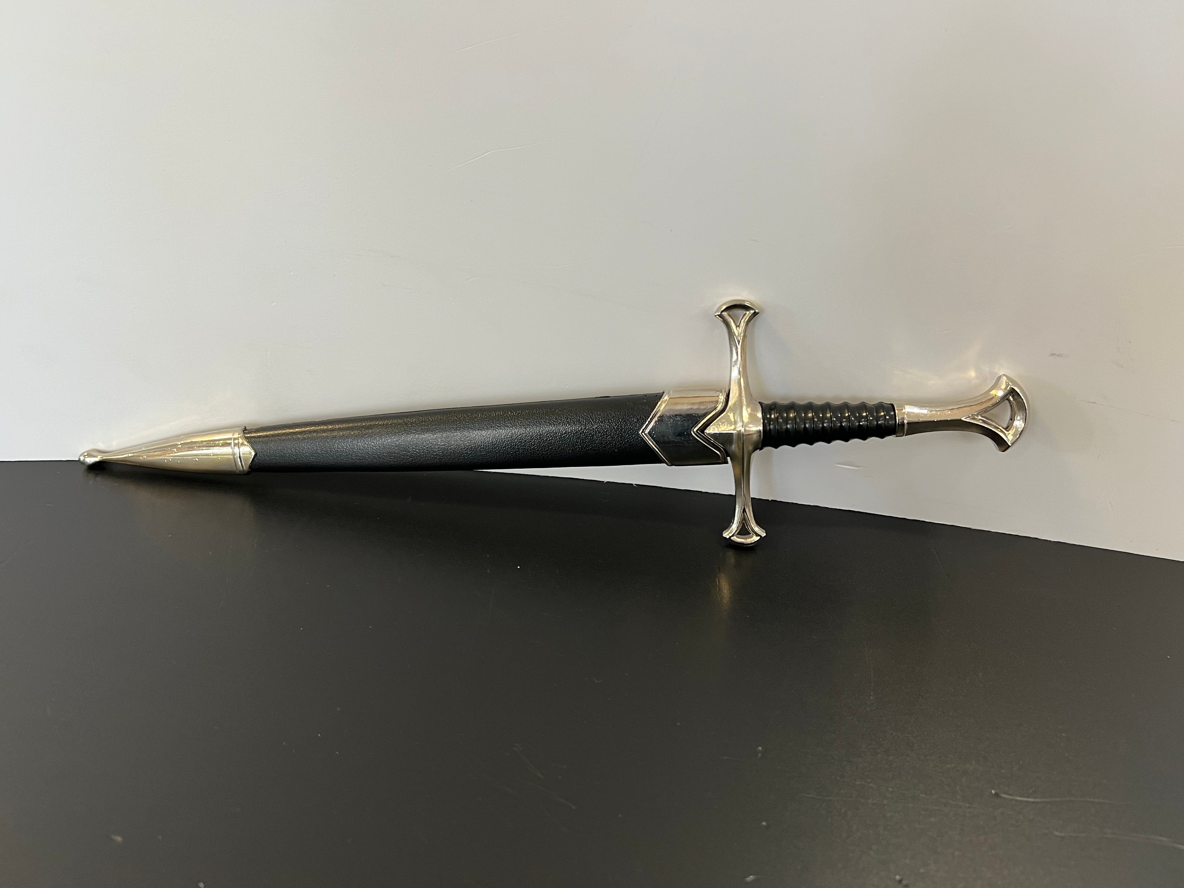 Sword Anduril Aragorn Dagger (Flame of the West) - Lord of the Rings