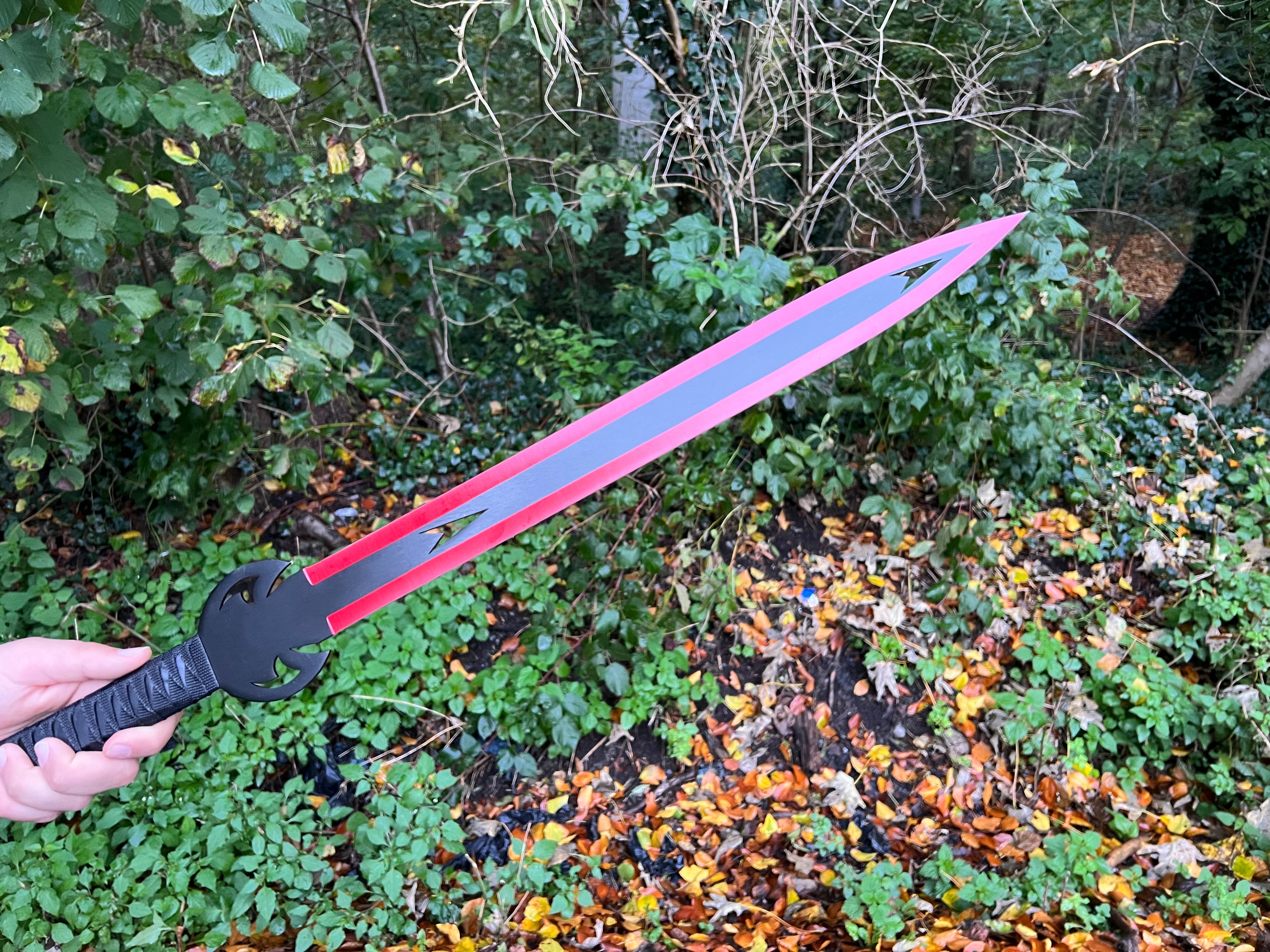 Back Sword "Crimson Blade"-Red wrapped with blue/black coated blade-Incl.  Nylon sheath with carrying strap