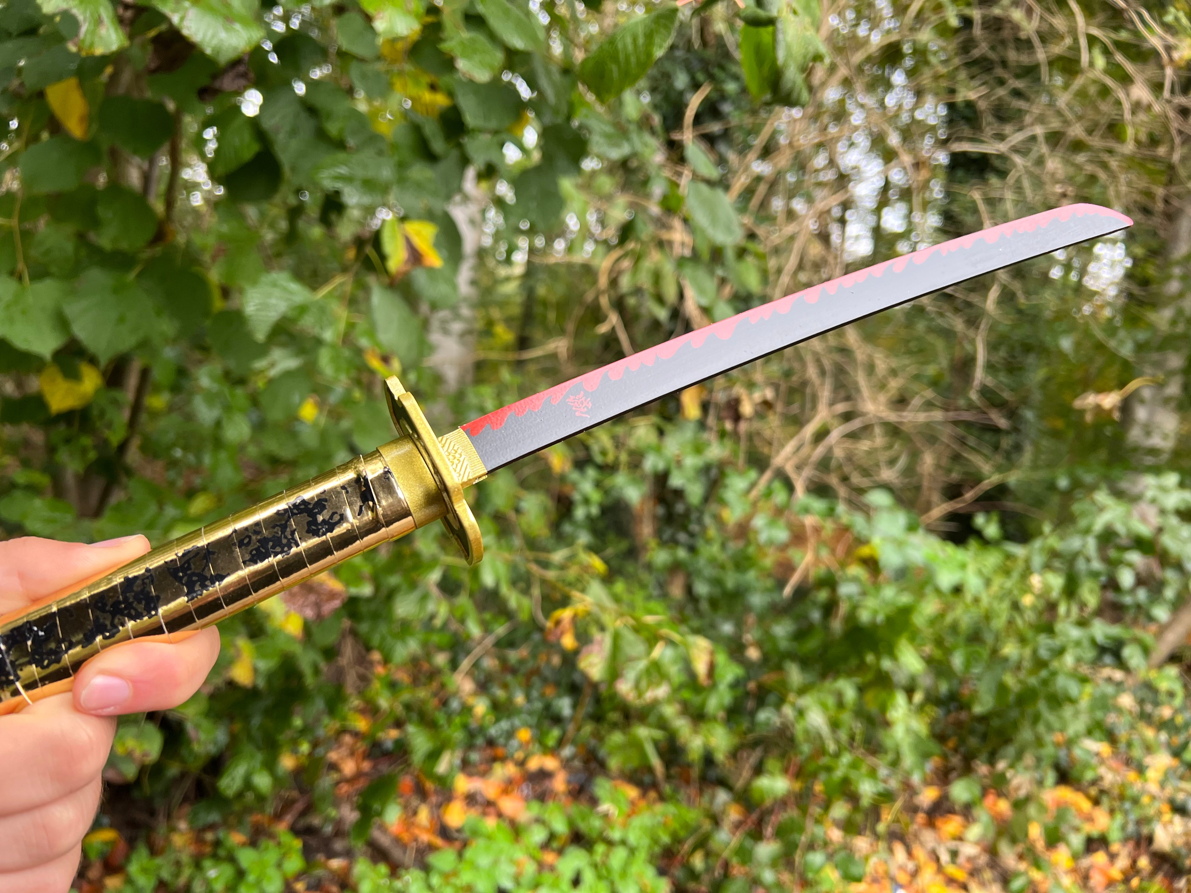 Tsugikuni Yoriichis Katana - Demon Slayer (Nichirin) Mini Katana