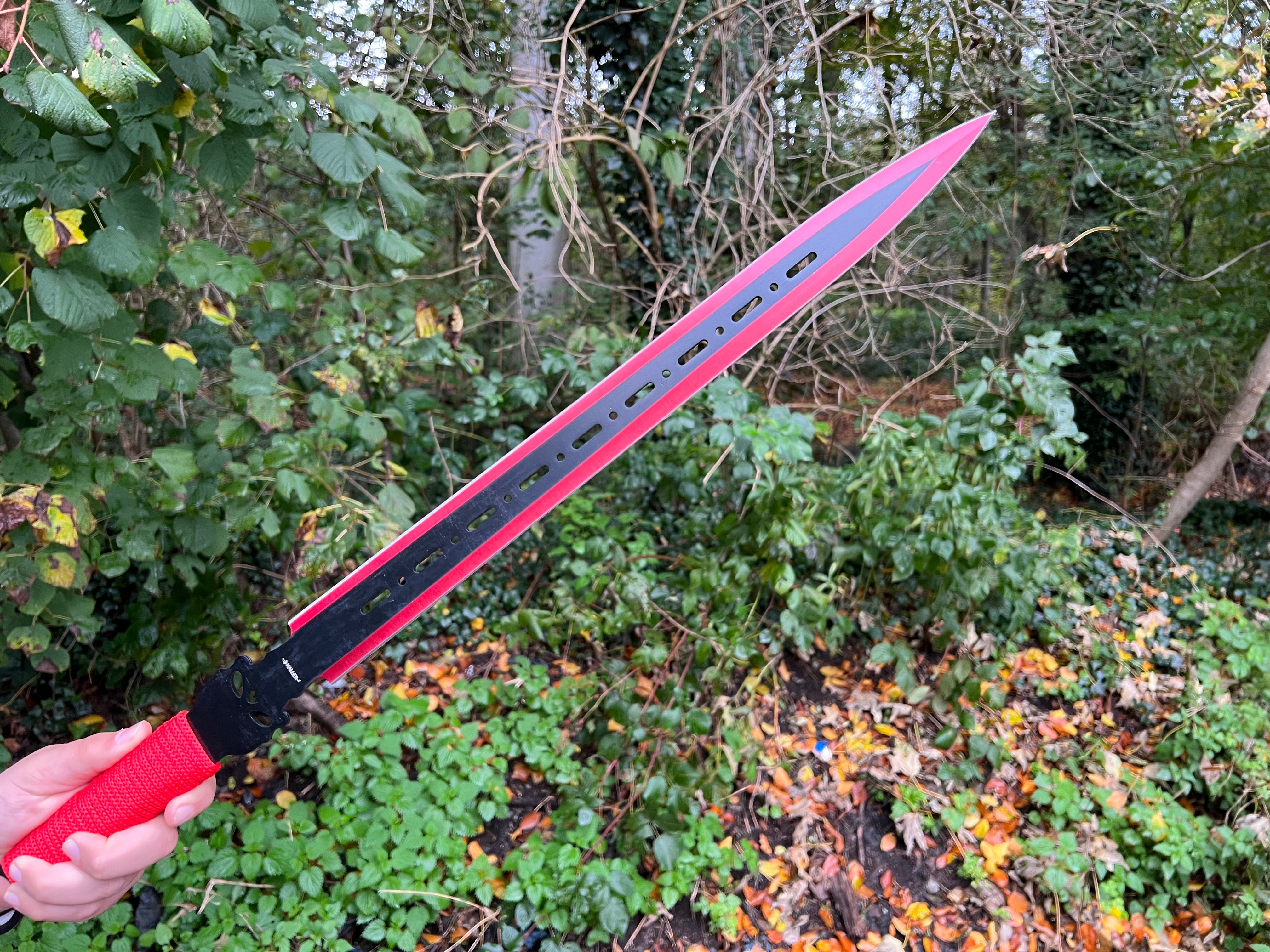 Back sword "Red Shadow" with integrated throwing daggers-Elegant combination combat set