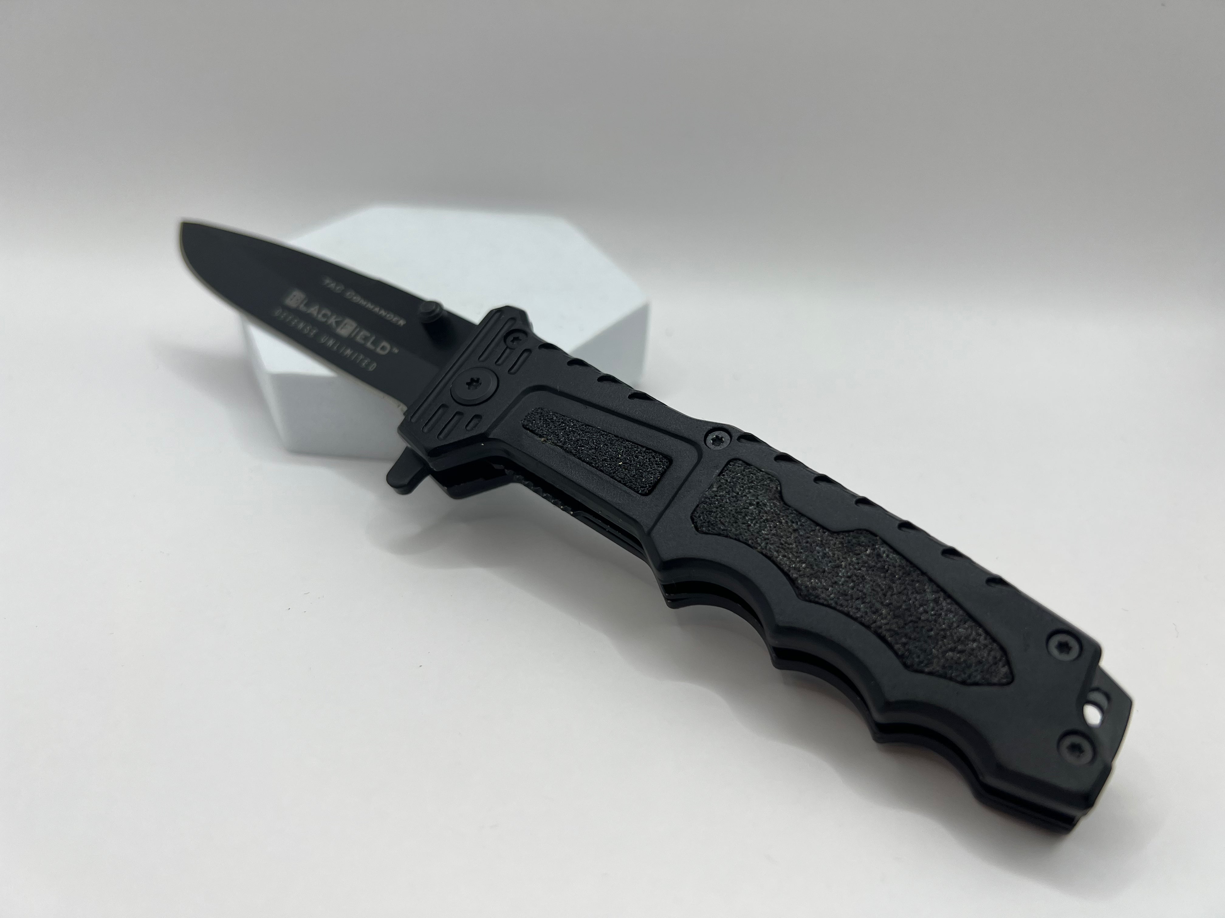 Blackfield Tac-Commander - Kraftvolles Einhandmesser für den anspruchsvollen Einsatz