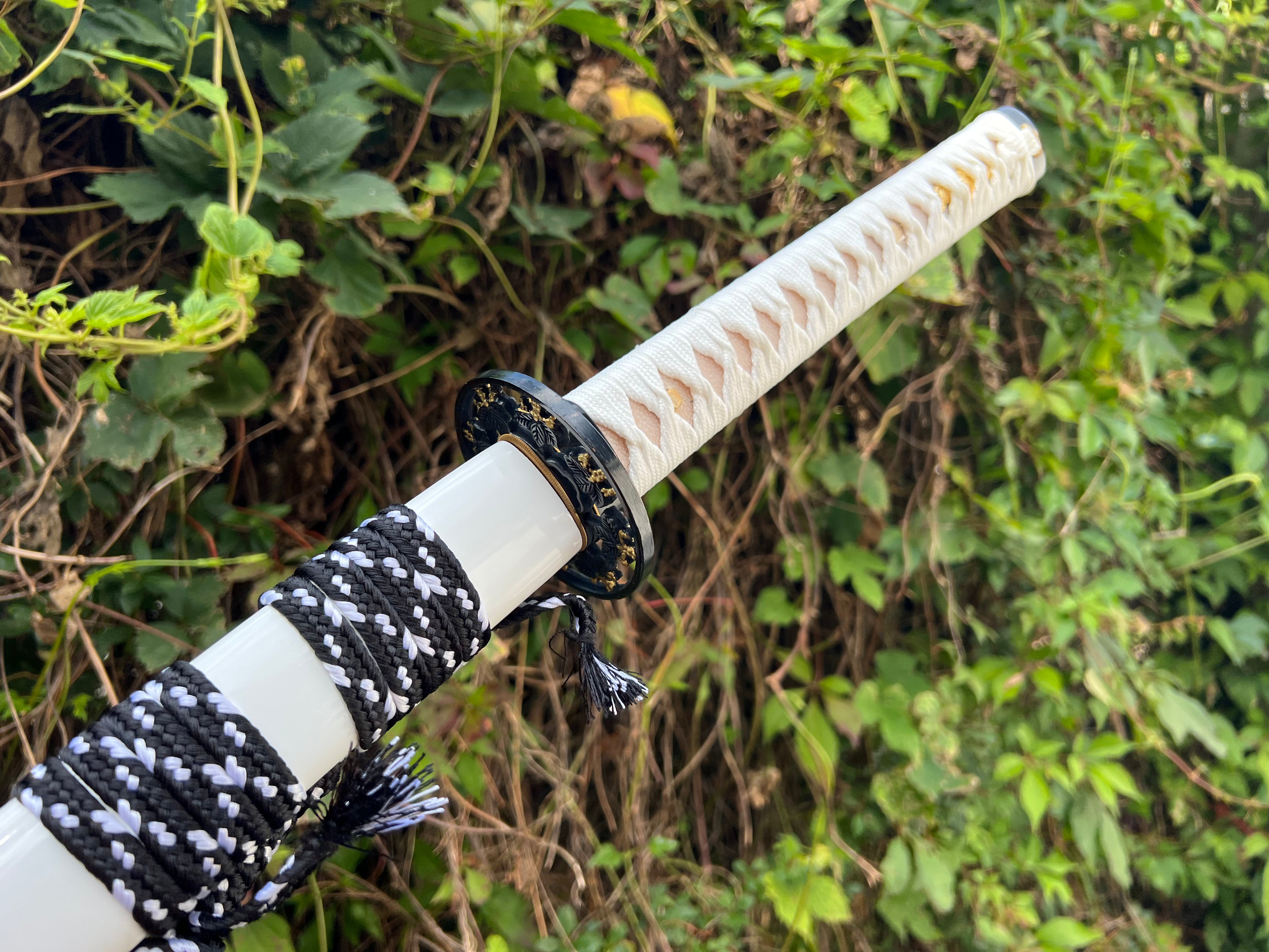 John Lee Shiro Katana-Elegance in White (White Bride Katana)(Ready to fight and hand forged)