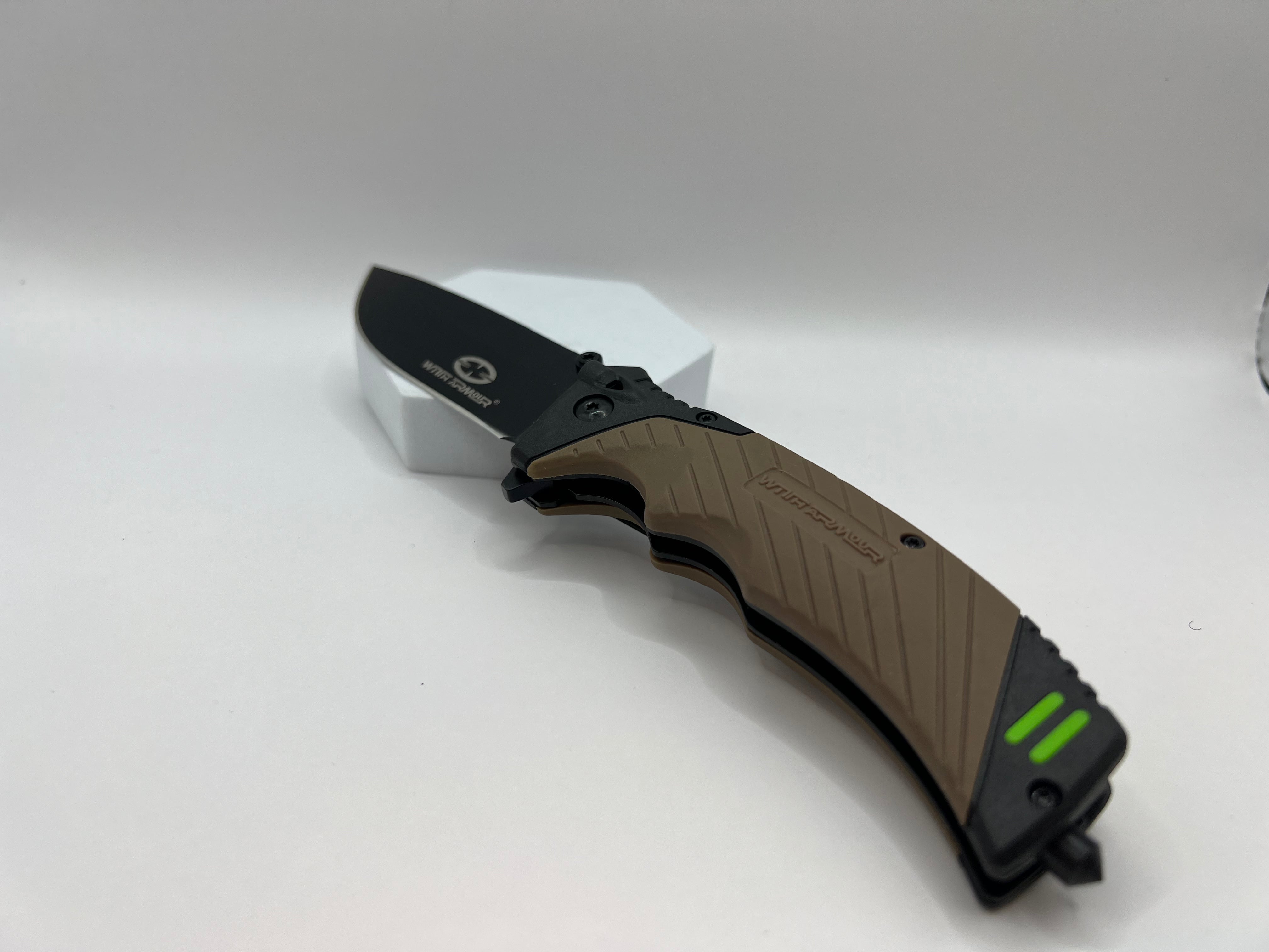 The Nightingale - Robust pocket knife for versatile inserts