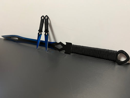Blue backsword with 2 throwing knives